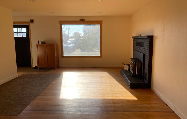 Ephrata 2 bedroom 1 bath home with garage