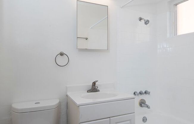 1 bed, 1 bath, $1,895, Unit 16