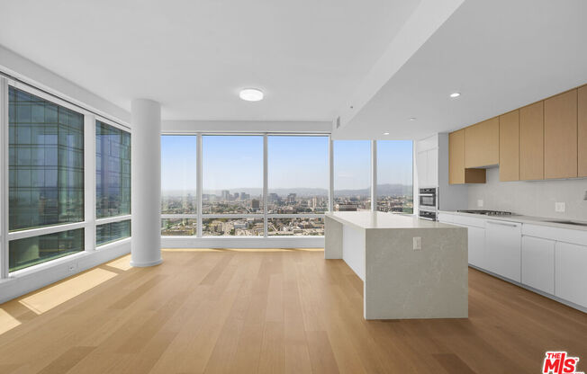 2 beds, 2 baths, 1,305 sqft, $4,800, Unit 2811