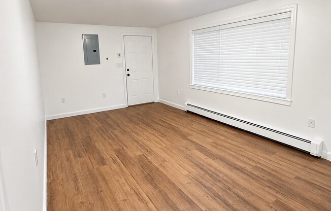 12 ROCKWAY RD