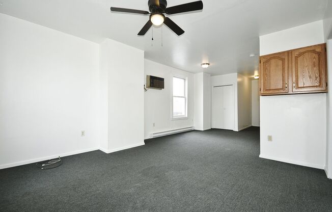 1 bed, 1 bath, $725, Unit Unit 6