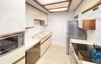 7557 N DREAMY DRAW Drive