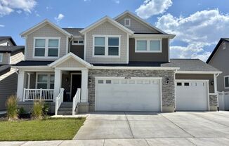 Newly Finished Basement Apartment at Mountain Ridge!