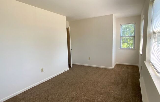 2 beds, 1.5 baths, $1,595