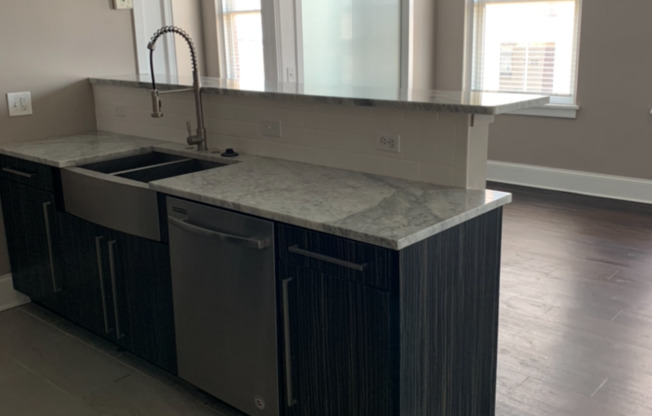 2 beds, 2 baths, $1,390