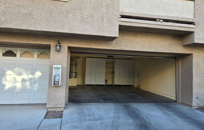 2 beds, 2 baths, $1,700