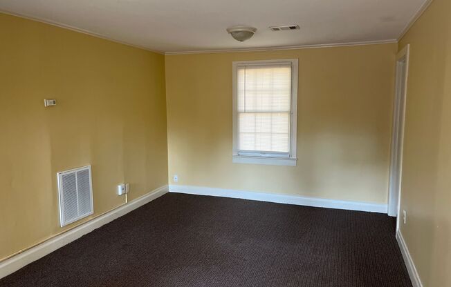 2 Bed, 1 Bath Apartment