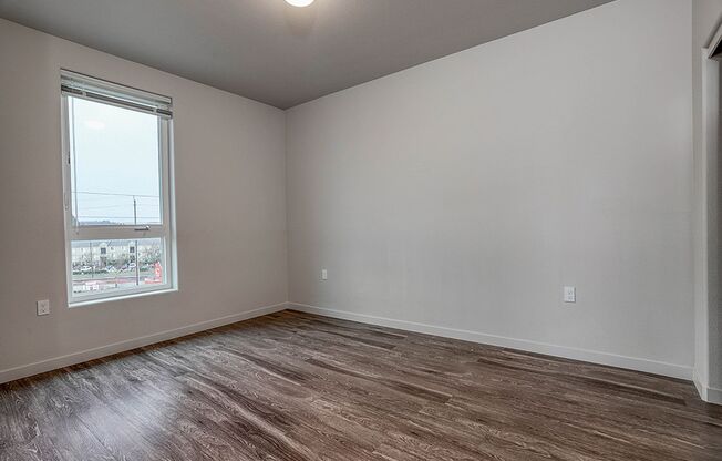 2 beds, 1 bath, 1,013 sqft, $1,715, Unit 406