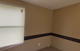 3 beds, 2 baths, $1,000