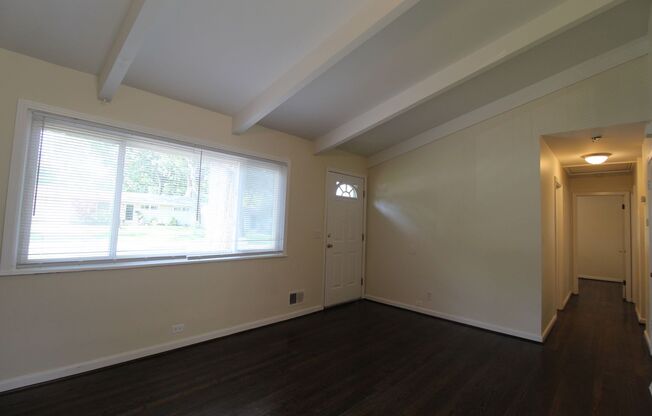 Charming 3 Bedroom 1 Bath Home in Prairie Village