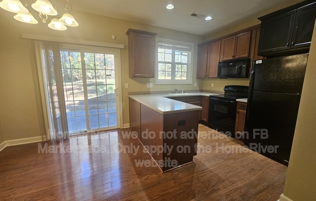 118 KINGSLEY WOODS DR