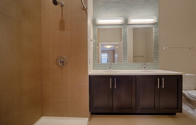 2 beds, 2 baths, 1,324 sqft, $5,635, Unit T29