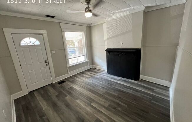 1815 S 6 ST