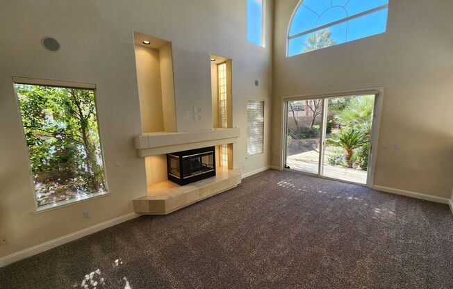 Beautiful Three Story, Five Bedroom Home with Lagoon Style Pool and Spa