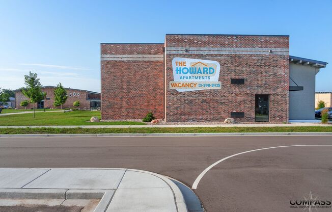 Studio, 1 bath, 330 sqft, $875, Unit 126