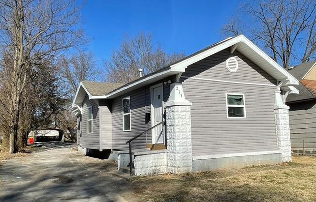 Nice 3 Bedroom 2 Bath Home with a Large Backyard!