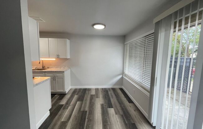 1 bed, 1 bath, 605 sqft, $1,425, Unit Unit 13