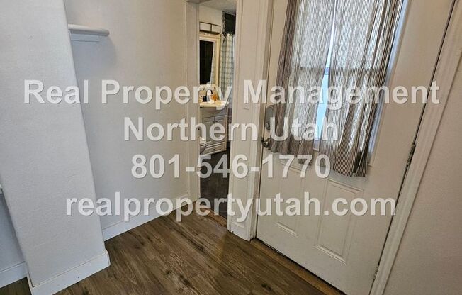 3 beds, 1 bath, $1,950