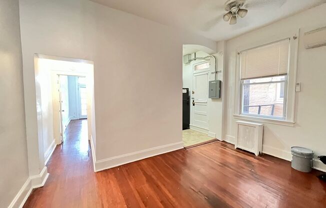 2 beds, 1 bath, 1,200 sqft, $1,750, Unit 3041 N Calvert St A1