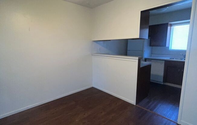 2 beds, 1 bath, 1,000 sqft, $1,350, Unit 314