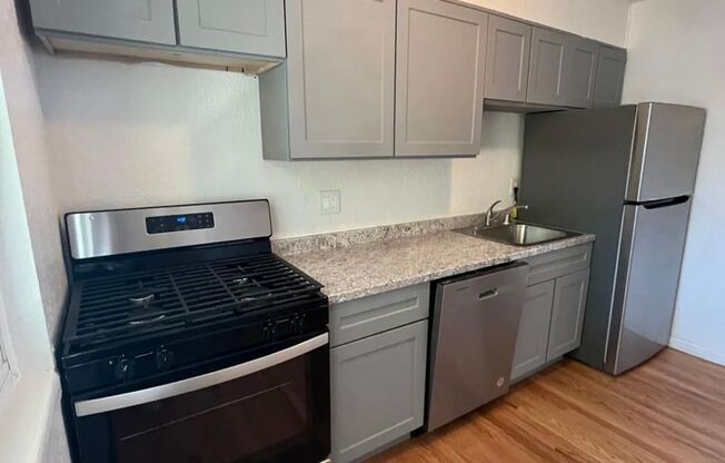 1 bed, 1 bath, 550 sqft, $1,575, Unit 416-Unit 4