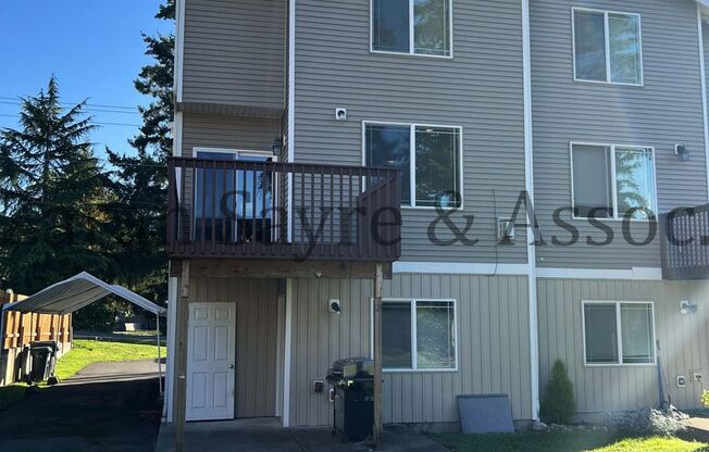 3 beds, 3.5 baths, 1,882 sqft, $2,795, Unit B