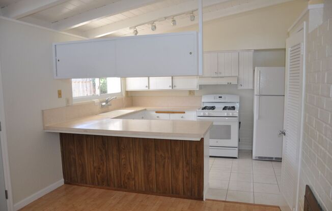 Charming 3-Bedroom Home in a Prime Sunnyvale Location available now! 1218 Sandia Ave, Sunnyvale, CA 94089