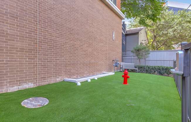 dog friendly uptown dallas apartments