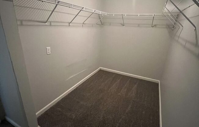 2 beds, 1 bath, 775 sqft, $970, Unit 354D