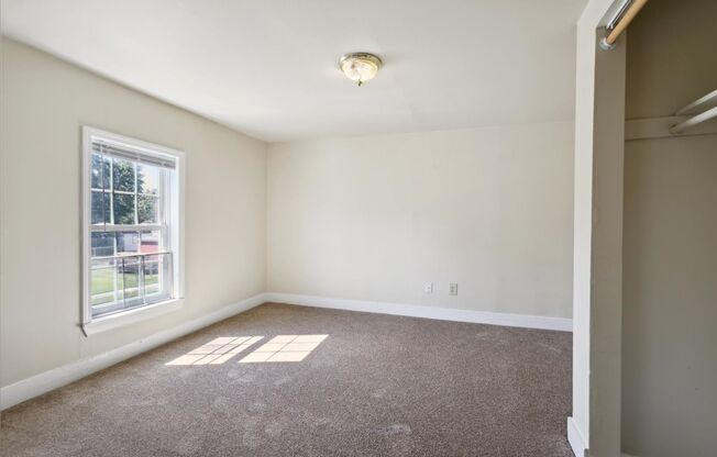 3 beds, 1 bath, $1,500