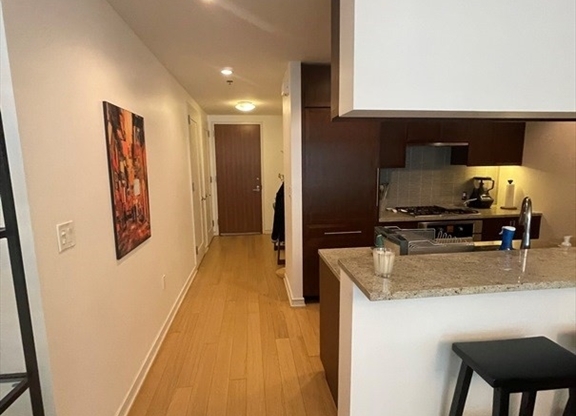 1 bed, 1 bath, 855 sqft, $5,000, Unit 3F