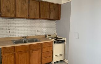 1 bed, 1 bath, 600 sqft, $900, Unit Unit 3