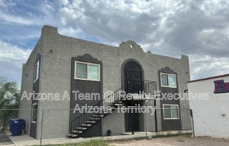 312 E 24 ST