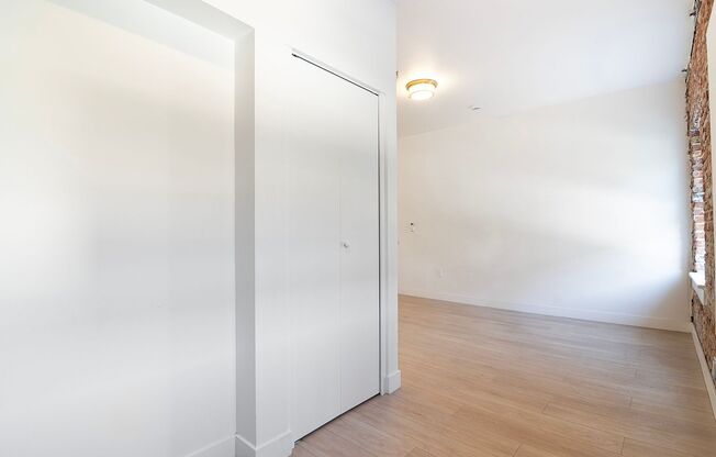 Studio, 1 bath, 223 sqft, $2,180, Unit 301