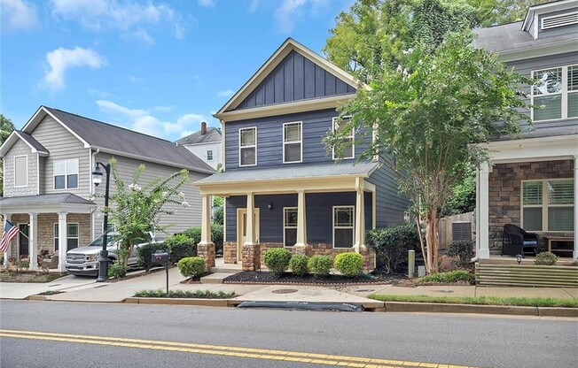 210 MARIETTA ST