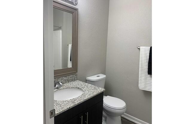 1 bed, 1 bath, 660 sqft, $899