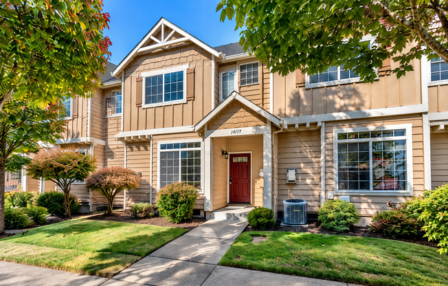 Townhome in Quiet Neighborhood