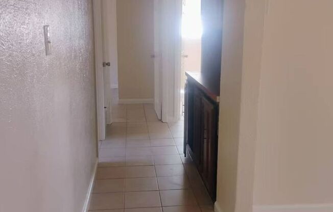 Beautiful 4 Bedroom 2 Bathroom in Carrollton!