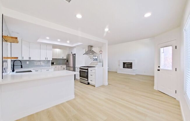 Beautifully remodeled 3 bed / 2.5 bathroom in Laguna Niguel
