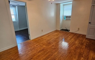 2 beds, 1 bath, 1,200 sqft, $1,300, Unit 3