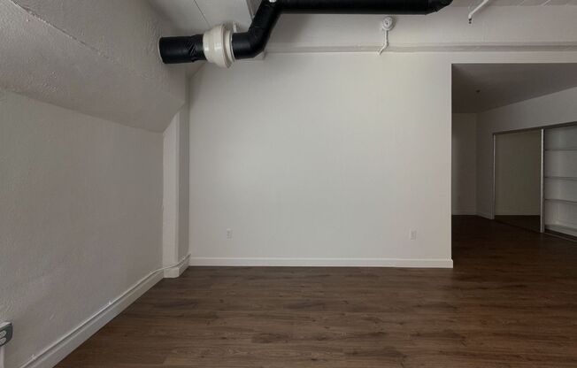 Studio, 1 bath, 545 sqft, $1,950, Unit 415