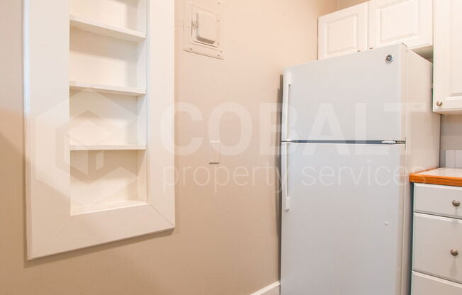 674 SOMERSET TER NE