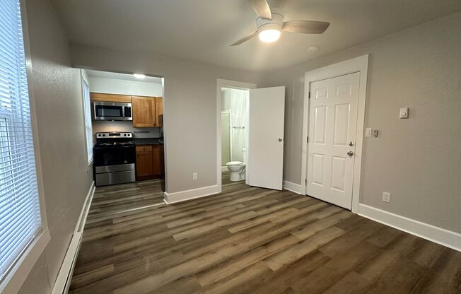 1 bed, 1 bath, 600 sqft, $1,395, Unit Unit 2