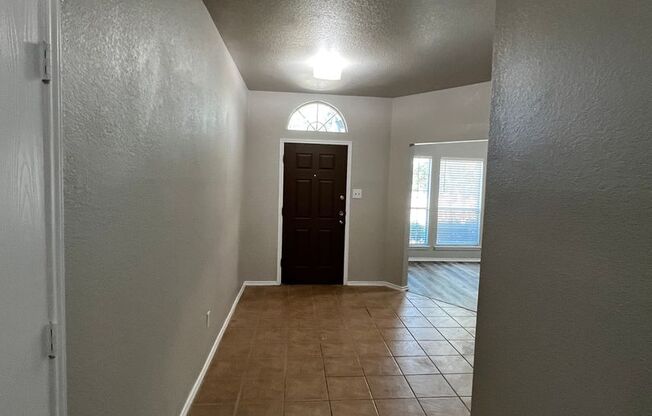 3 beds, 2 baths, $2,100