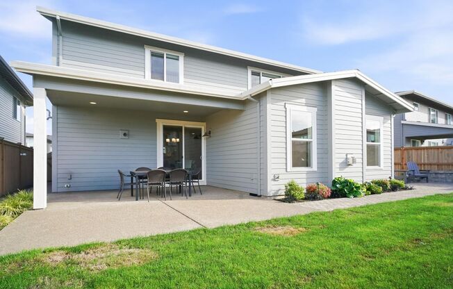 3 beds, 3 baths, $3,495