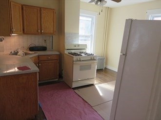 3 beds, 1 bath, 1,200 sqft, $3,250, Unit 1