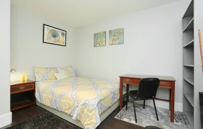 2 beds, 2.5 baths, $2,150, Unit #1130