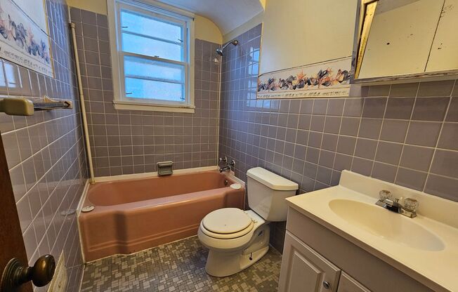 361 & 363 30th St Dr SE