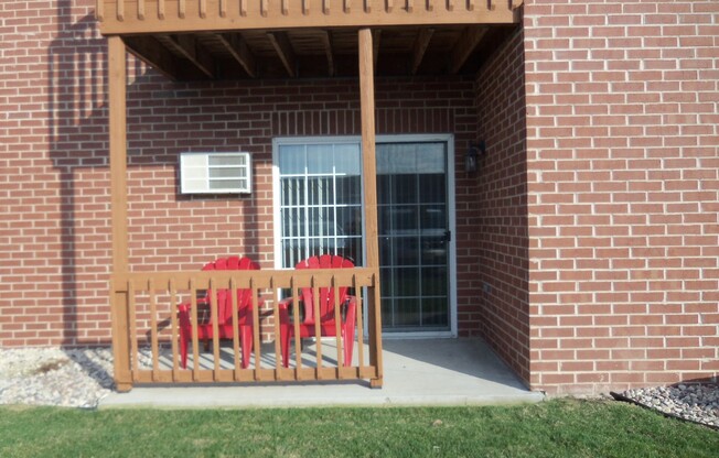 2 beds, 1 bath, 1,100 sqft, $1,179.99, Unit 128-01