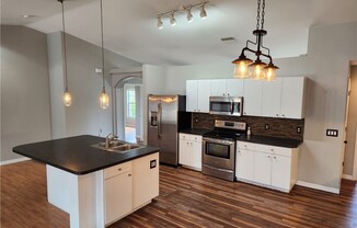 1305 SW 18 TERRACE